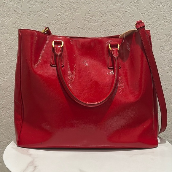 Prada Red Saffiano Vernice Leather Galleria Tote - Picture 9 of 15
